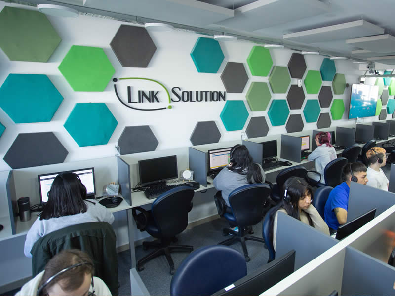 operadores de call center de LinkSolution